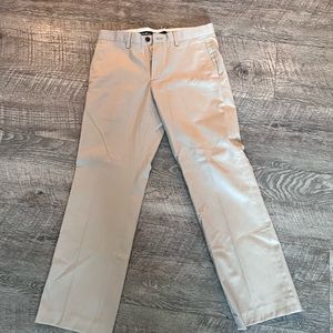 Eddie Bauer Wrinkle Resistant Classic Fit size 32